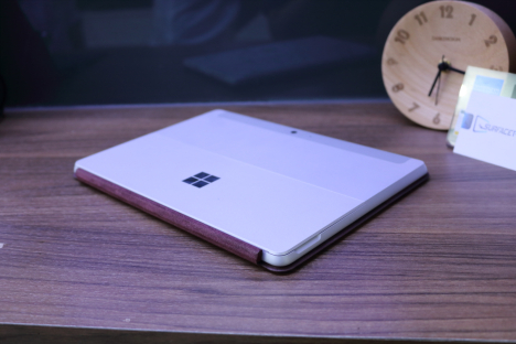 ☆ほぼ新品☆ Surface GO 4415Y/8GB/128GB（Surface Go (4415Y/8GB 