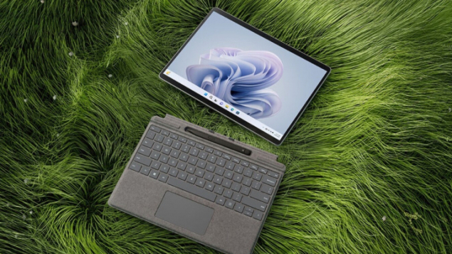 Trên tay Surface Pro 9: Giá từ 24.4 triệu, Có bản 5G, Mạnh hơn 50%, Hai màu mới