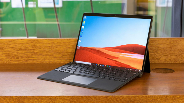 Microsoft sẽ hỗ trợ AI “Giao tiếp bằng mắt” trên Surface Pro X