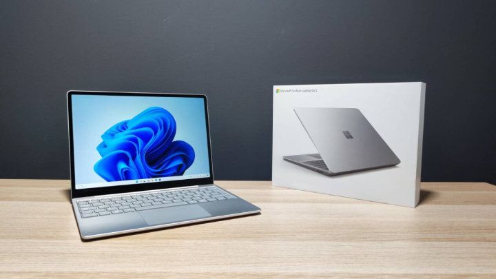 Surface Laptop 5 vs Surface Laptop Go 2: Ngôi sao của hai phân khúc!