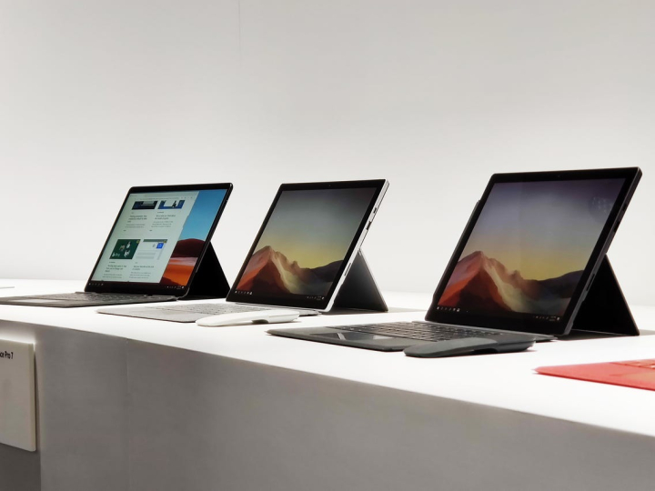 Surface Pro X SQ2 và Laptop 12.5 inch sẽ ra mắt trong hai tuần tới?