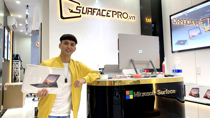 Hồ Quang Hiếu và hành trình đi tìm “bạn đồng hành” Surface Pro 7