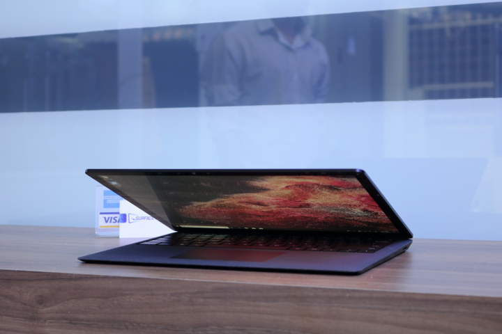 Surface Laptop 2 ( i7/16GB/512GB ) - Sự thay đổi đầy ngẫu hứng