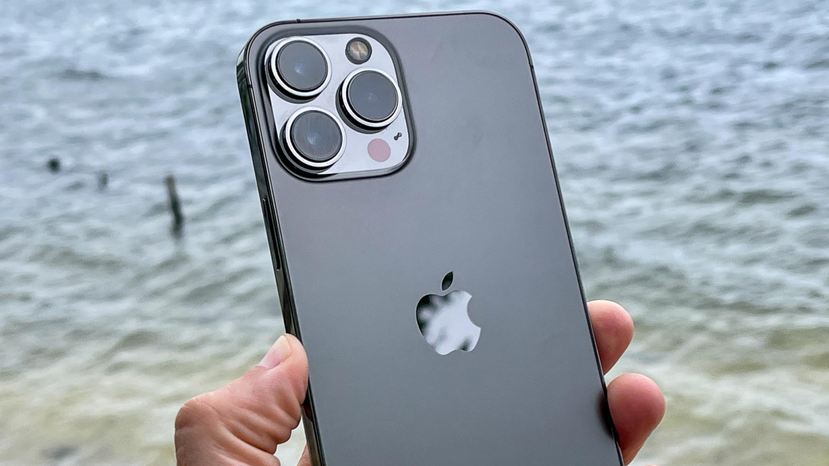 Đánh giá iPhone 13 Pro Max: Camera cực xịn, Pin trâu, Màn hình ...